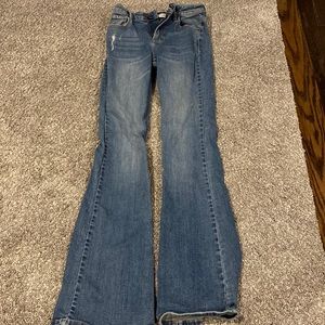 Hidden medium wash blue jeans, no rips bootcut fit. Size 24